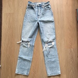 Abercrombie & Fitch 90's Straight Ultra High Rise Jeans